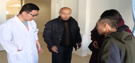 康復治療70天，偏癱患者步行出院！